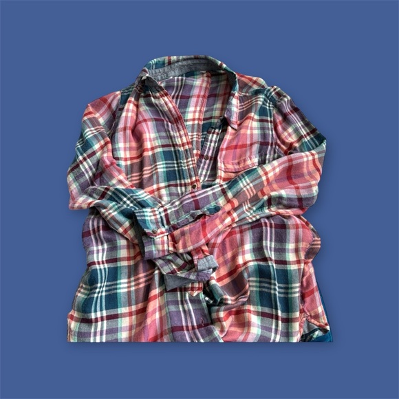 Lucky Brand lightweight flannel shirt. - Picture 9 of 9